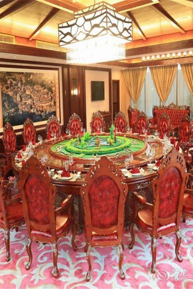 Liuzhou Sanjiangxian Dongxiangguo Hotel Buitenkant foto