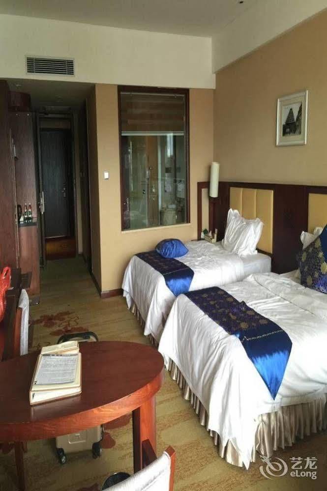 Liuzhou Sanjiangxian Dongxiangguo Hotel Buitenkant foto
