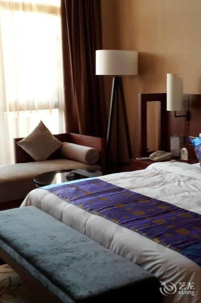 Liuzhou Sanjiangxian Dongxiangguo Hotel Buitenkant foto
